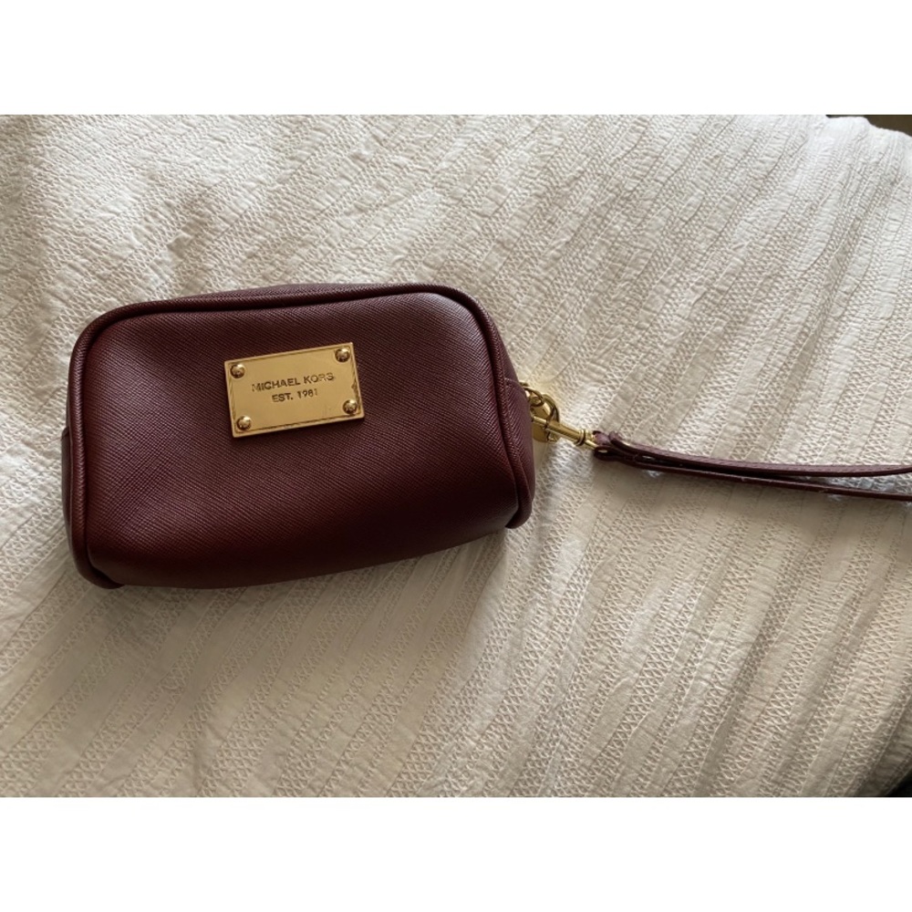 Michael Kors small zip pouch/wristlet